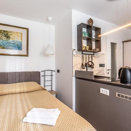 Inn The Center Zagreb Studio Apartment Esterno foto