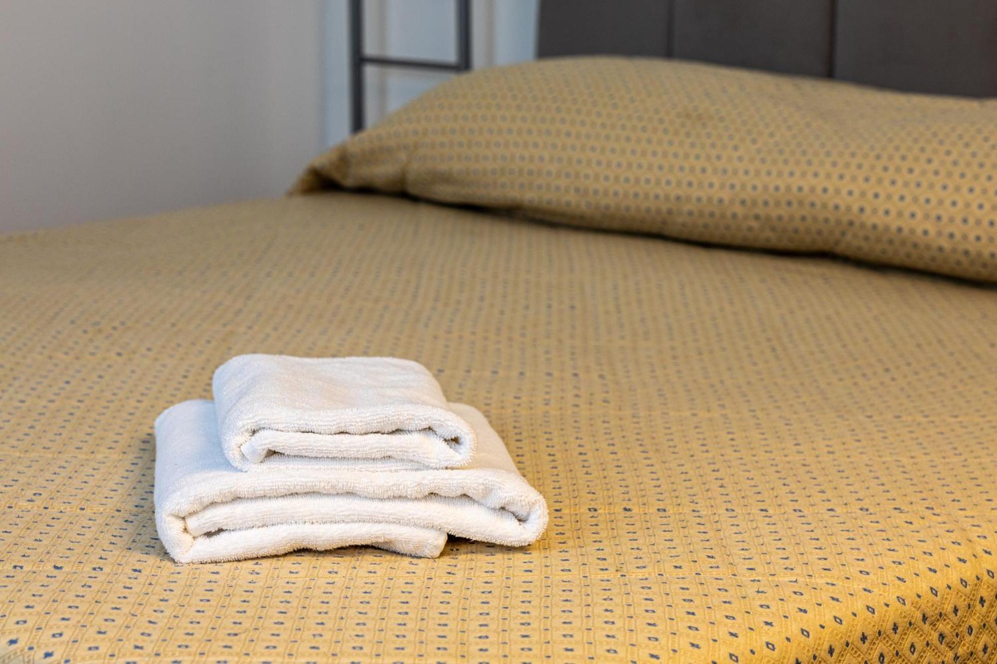 Inn The Center Zagreb Studio Apartment Esterno foto